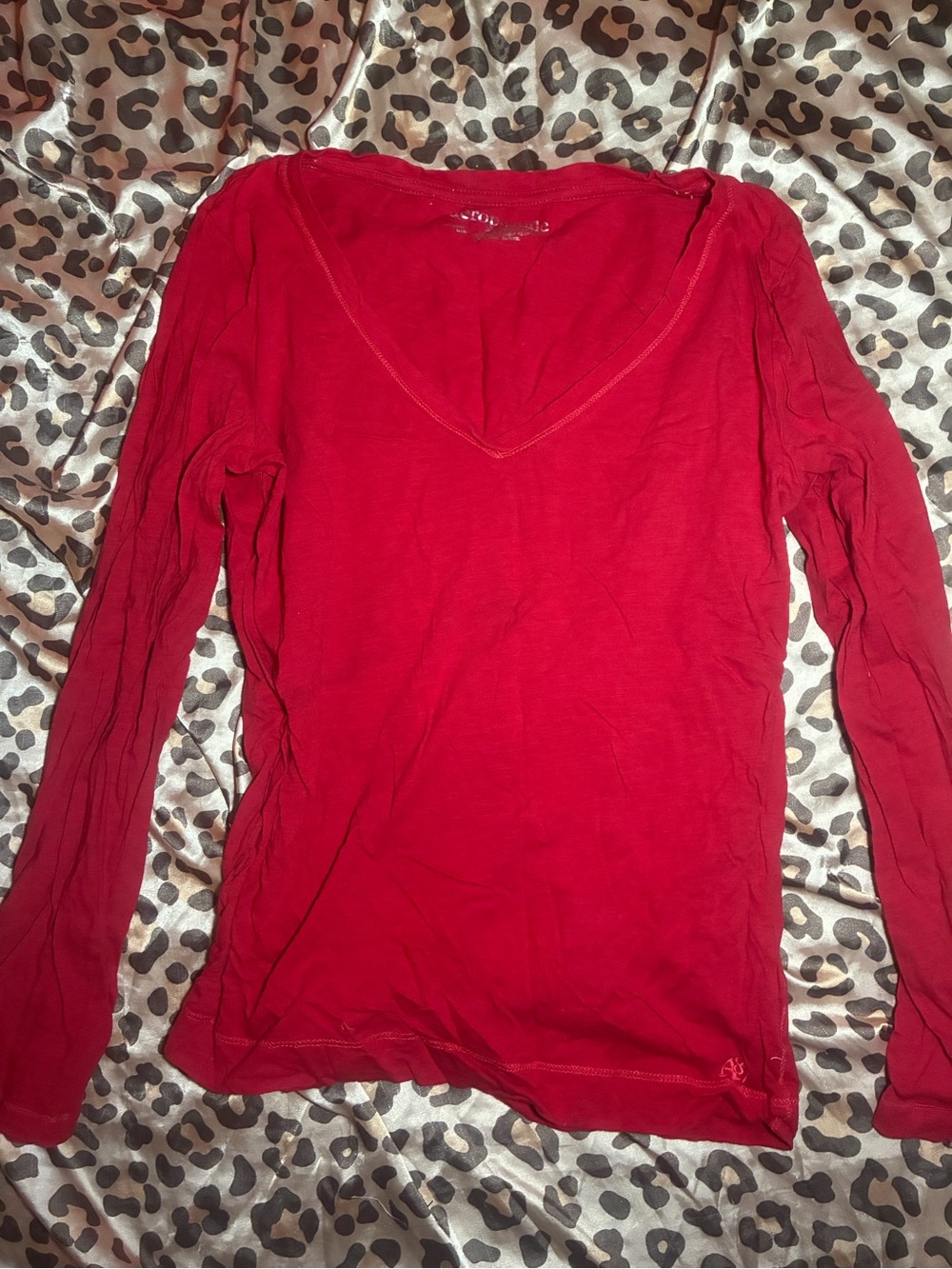 ⭒ red v-neck aeropostale long sleeve